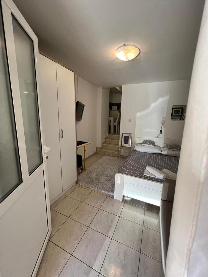 Old Town Apartment Nina 1 Сплит Екстериор снимка
