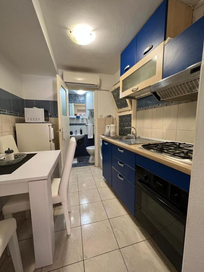 Old Town Apartment Nina 1 Сплит Екстериор снимка