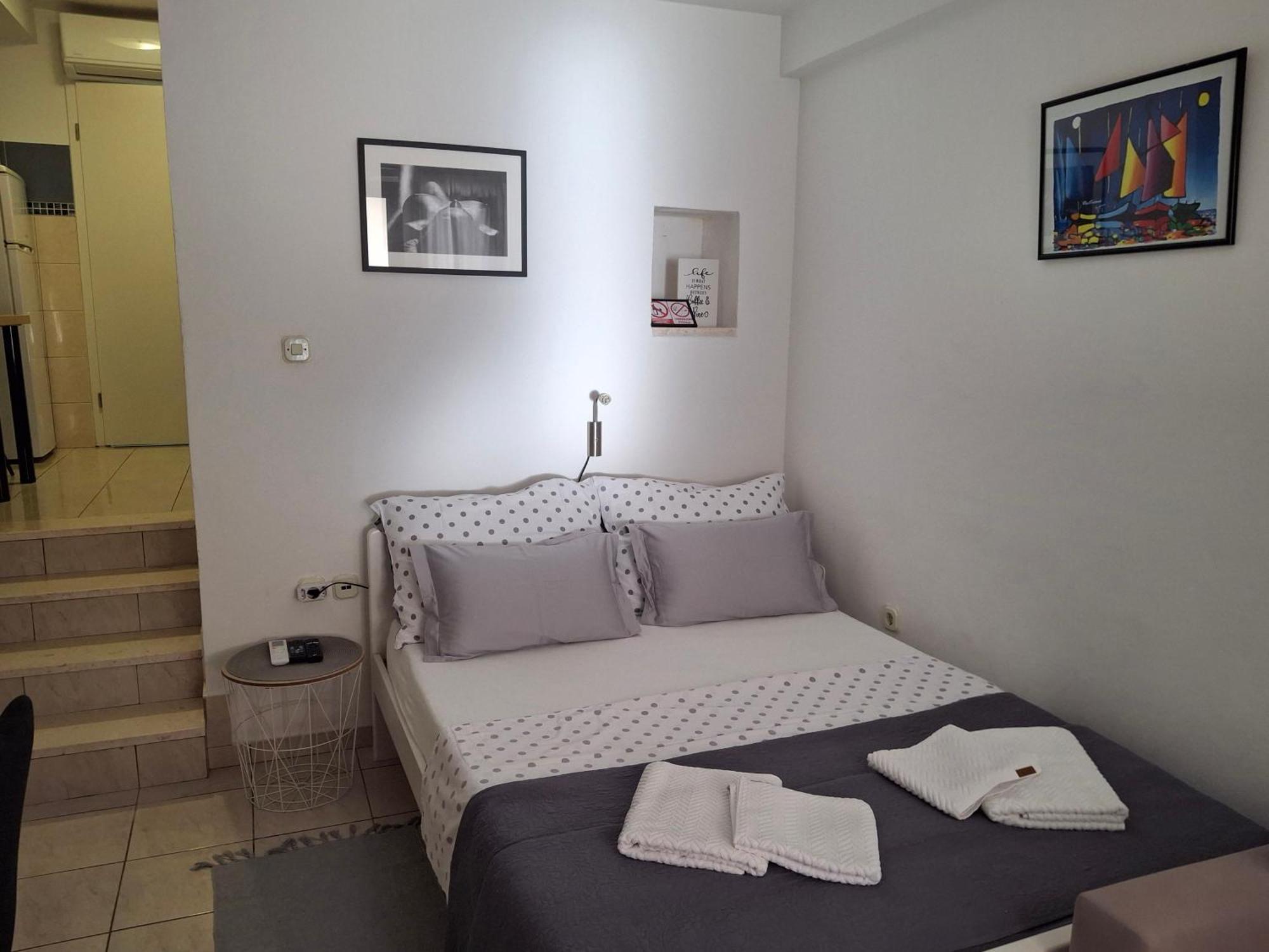 Old Town Apartment Nina 1 Сплит Екстериор снимка